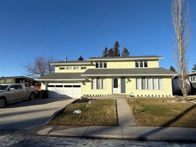 House for sale in Alberta
