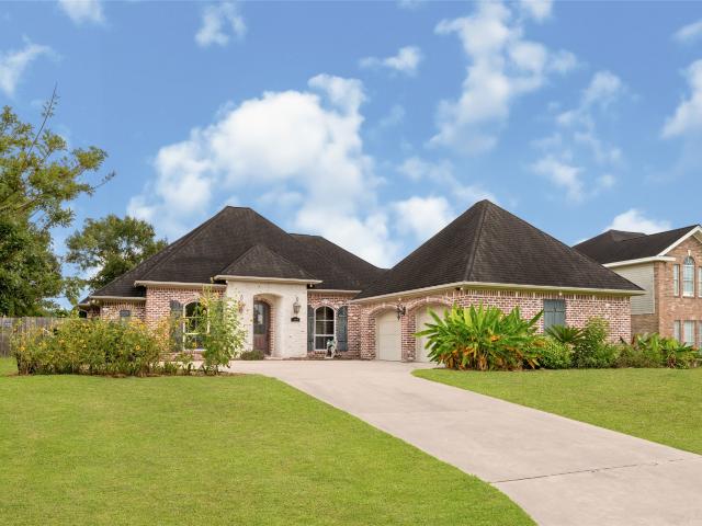 House for sale in Bridge City, Texas