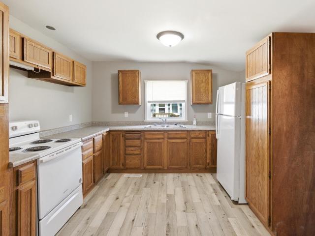 House for sale in Bricelyn, Minnesota