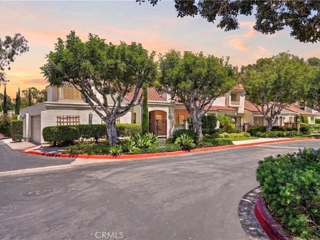 Townhouse for sale in Irvine, California
