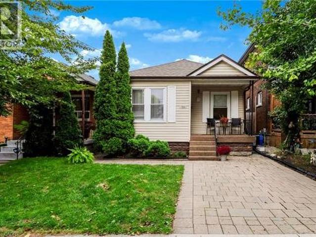 House for sale in Industrial Sector B, Hamilton