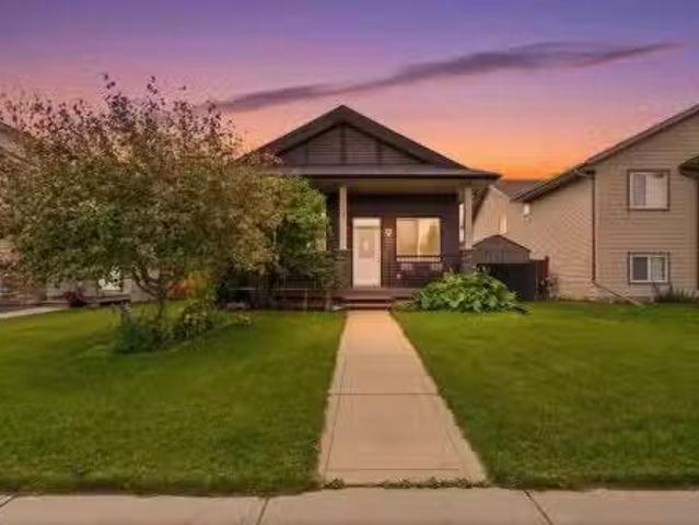 House for sale in Alberta