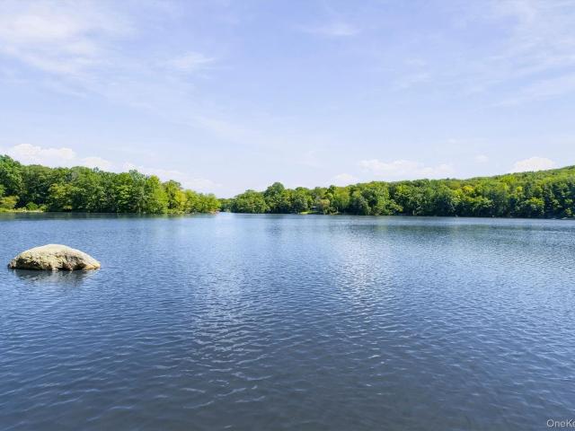 House for sale in Putnam Valley, New York