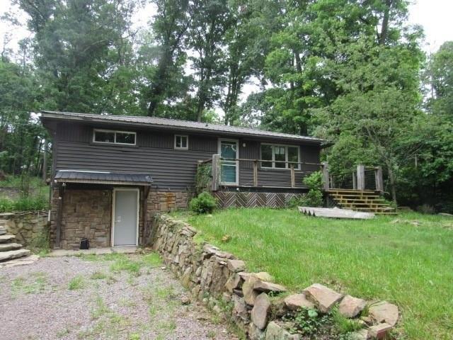 House for sale in Indian Head, Pennsylvania
