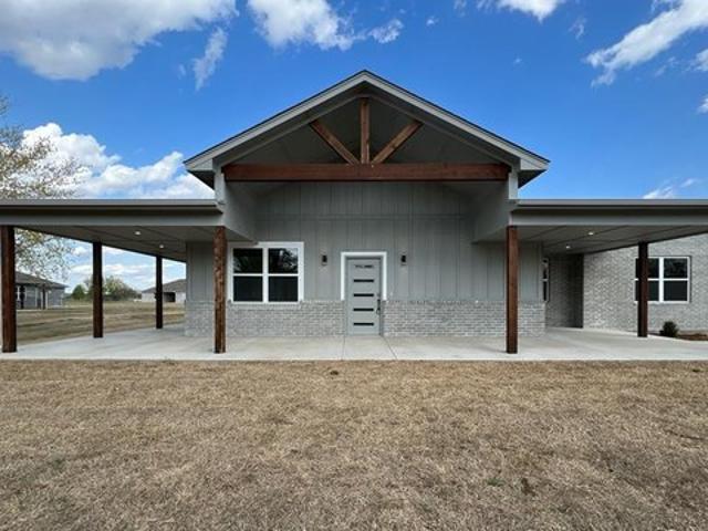 House for sale in Jones, Oklahoma
