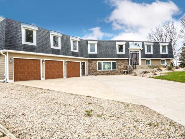House for sale in Ipswich, South Dakota
