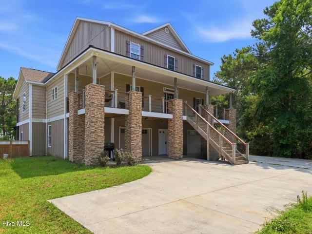 House for sale in Sneads Ferry, North Carolina
