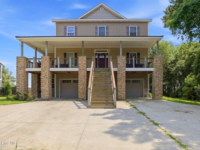 House for sale in Sneads Ferry, North Carolina
