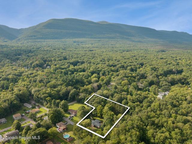 House for sale in Bloomington, New York