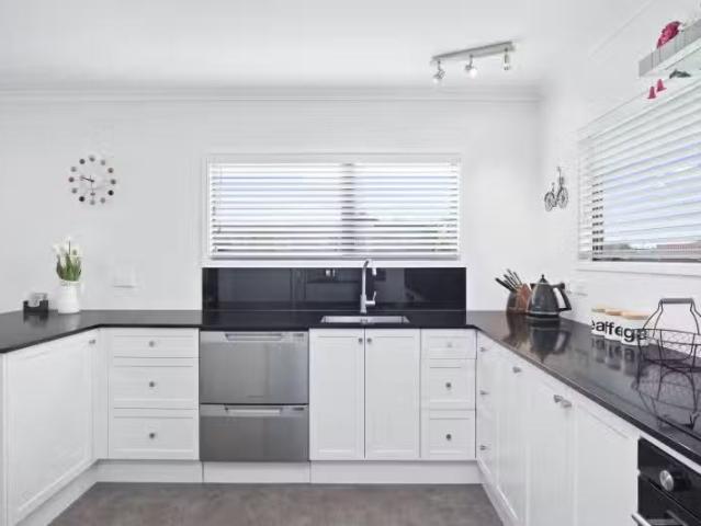 House for sale in Awhitu