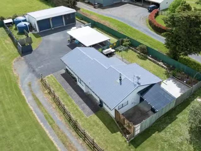 House for rent in Awhitu