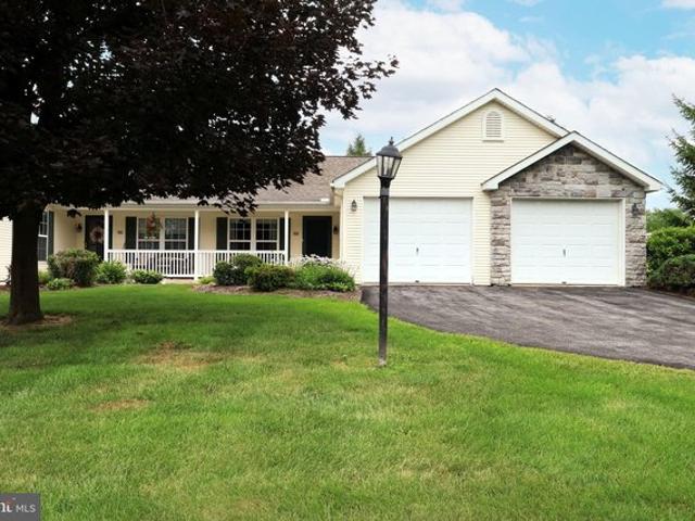 Townhouse for sale in Centre Hall, Pennsylvania