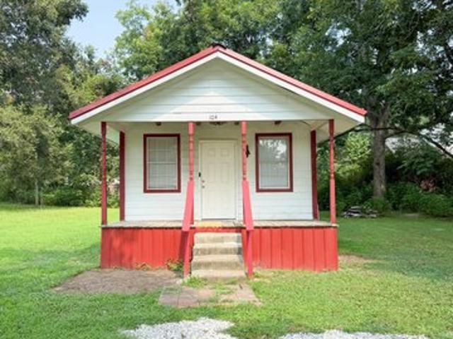 House for sale in Hickory Flat, Mississippi