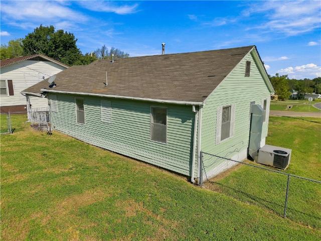 House for sale in Stilwell, Adair County