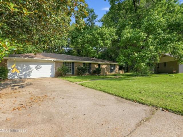 House for sale in Clinton, Mississippi