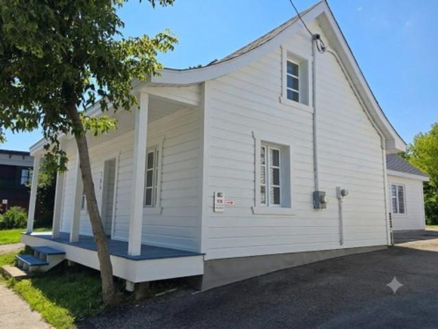 House for rent in Laurentides, Quebec