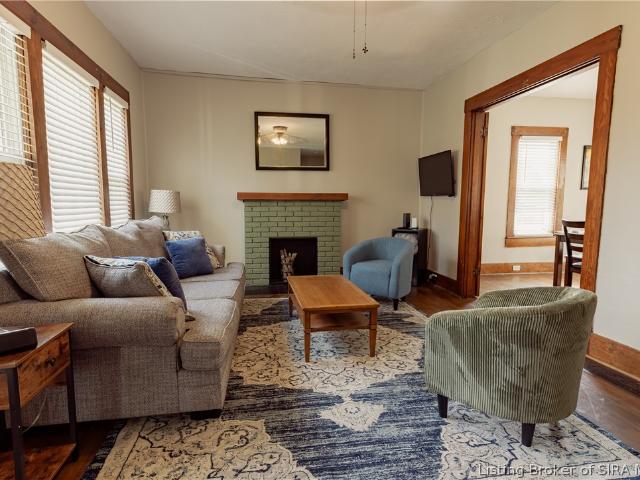 House for sale in Henryville, Indiana