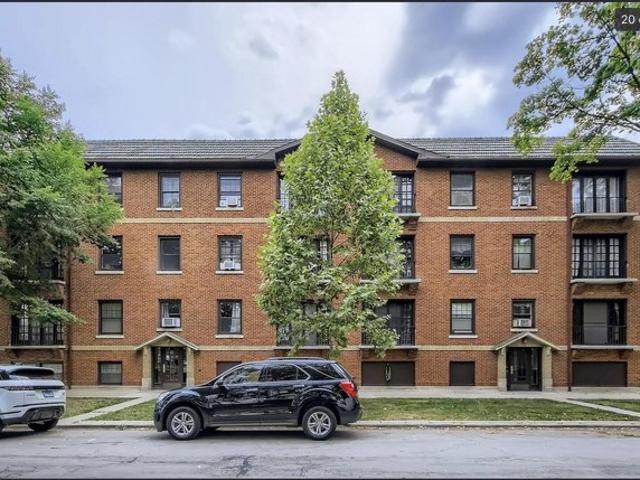 Condo for sale in Oak Park, Illinois