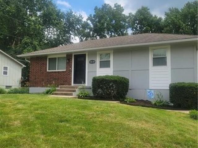 House for sale in Blue Springs, Missouri