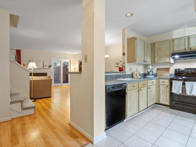 Townhouse for sale in Chapel Hill, North Carolina