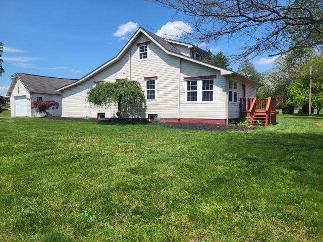 House for sale in Lyndora, Pennsylvania