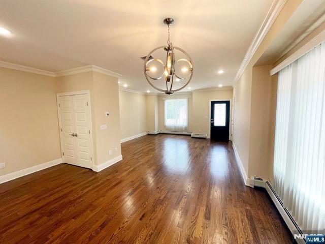 Townhouse for sale in Palisades Park