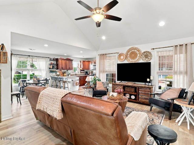 House for sale in Mount Washington, Kentucky