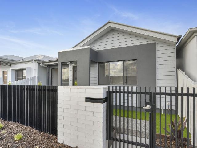 Apartment for rent in Kings Creek, Queensland