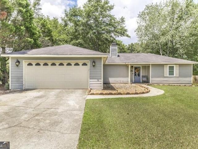 House for sale in Kathleen, Georgia