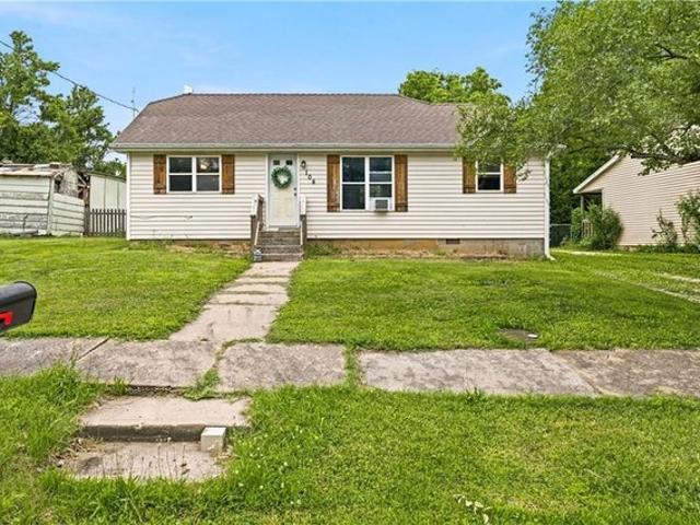 House for sale in Freeman, Missouri