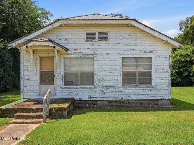 House for sale in Mendenhall, Mississippi