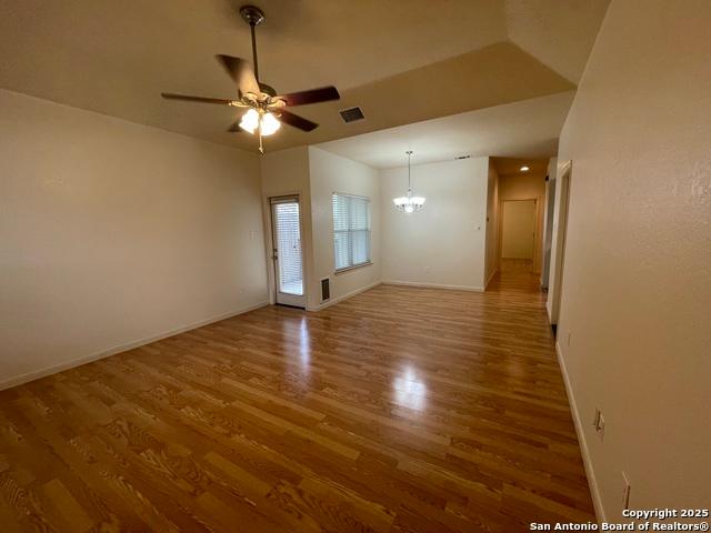 Condo for sale in Comfort