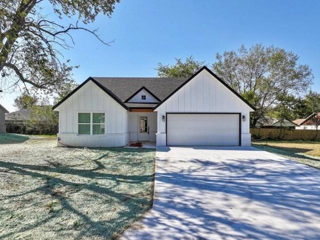 House for sale in Grove, Oklahoma