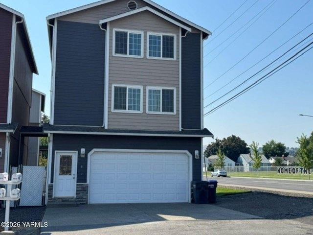 House for sale in Selah, Washington
