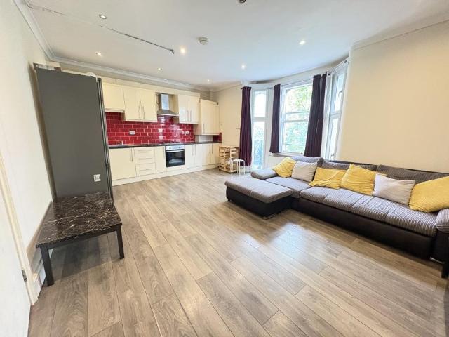 Apartment for rent in London Borough of Croydon, Greater London