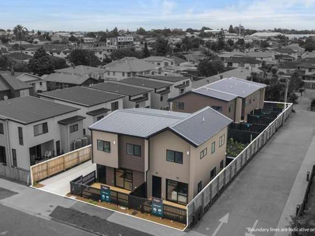 Townhouse for sale in East Tamaki, Oroua County