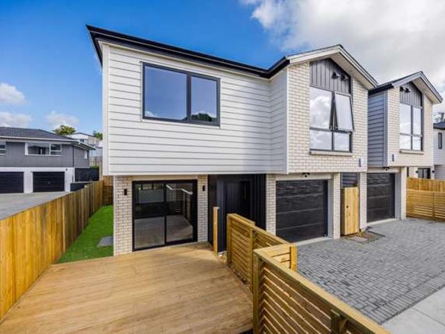 Townhouse for sale in East Tamaki, Oroua County