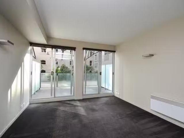 Apartment for rent in East Melbourne