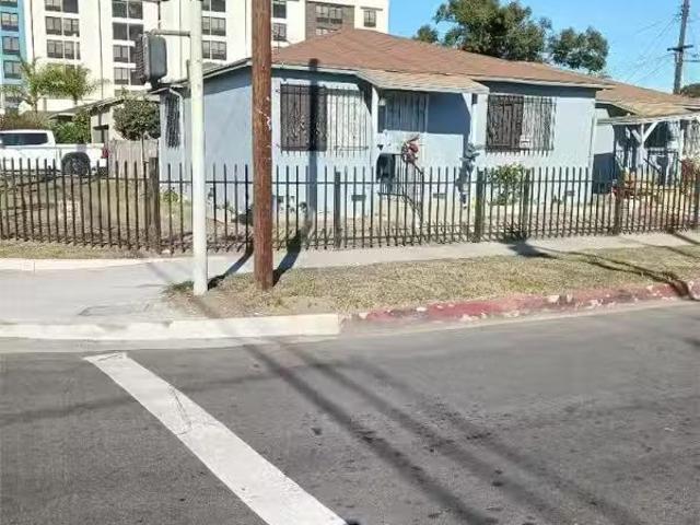 Apartment for rent in Inglewood, Lennox