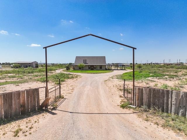 Commercial for sale in Midland