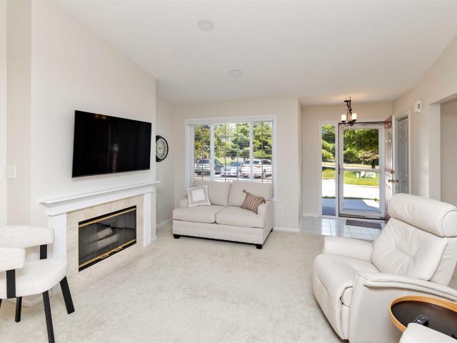 Condo for sale in Urbandale, Iowa