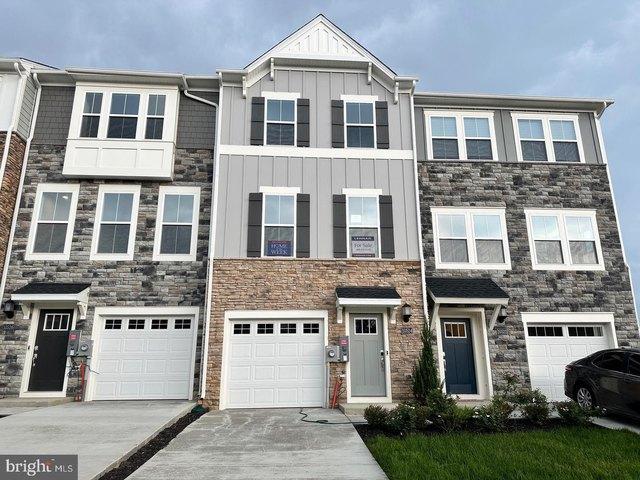 Townhouse for sale in White Plains, Charles County