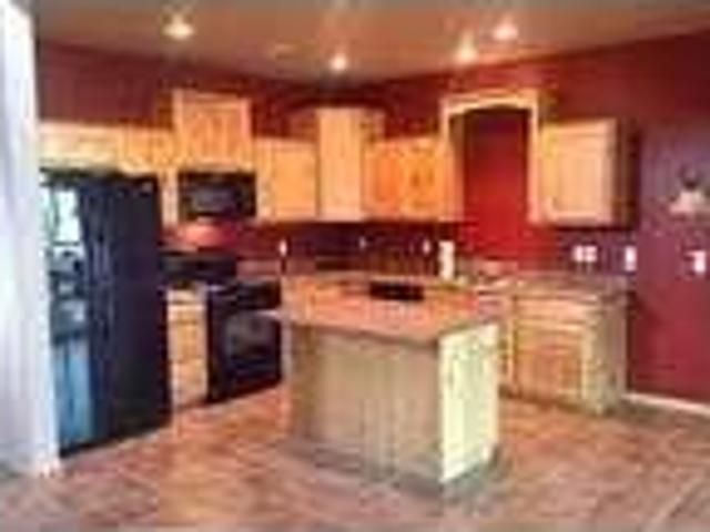 House for rent in Lakeside