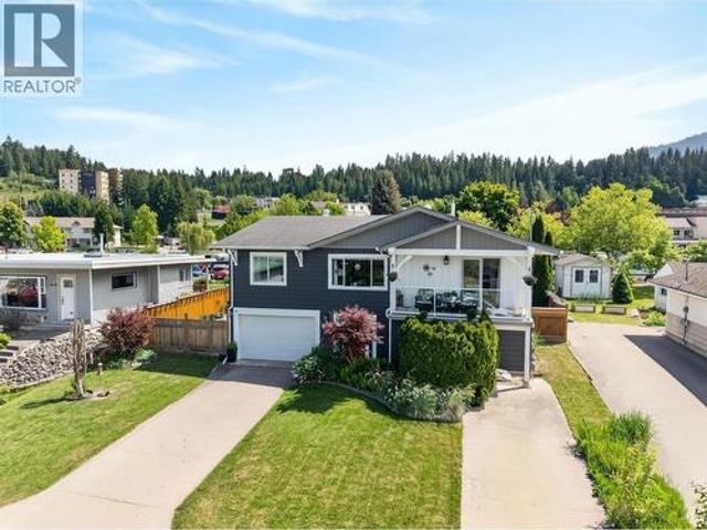 House for sale in Salmon Arm, British Columbia