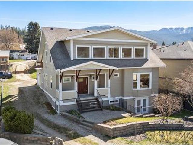 House for sale in Salmon Arm, British Columbia