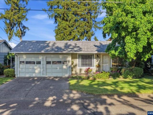 House for sale in Oregonia