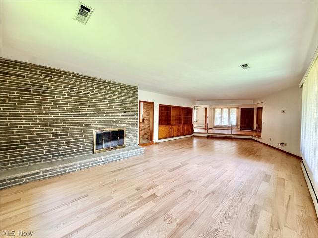 House for sale in Warren, Ohio