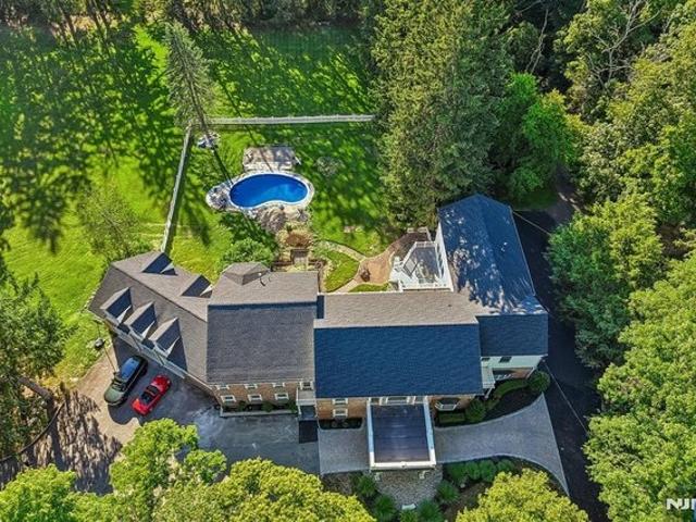 House for sale in Mahwah, New Jersey