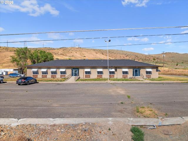 Commercial for sale in Oregonia