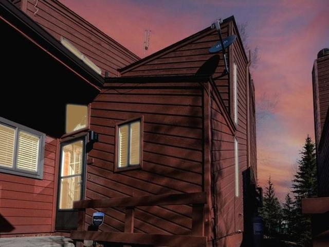 House for sale in Estes Park, Larimer County